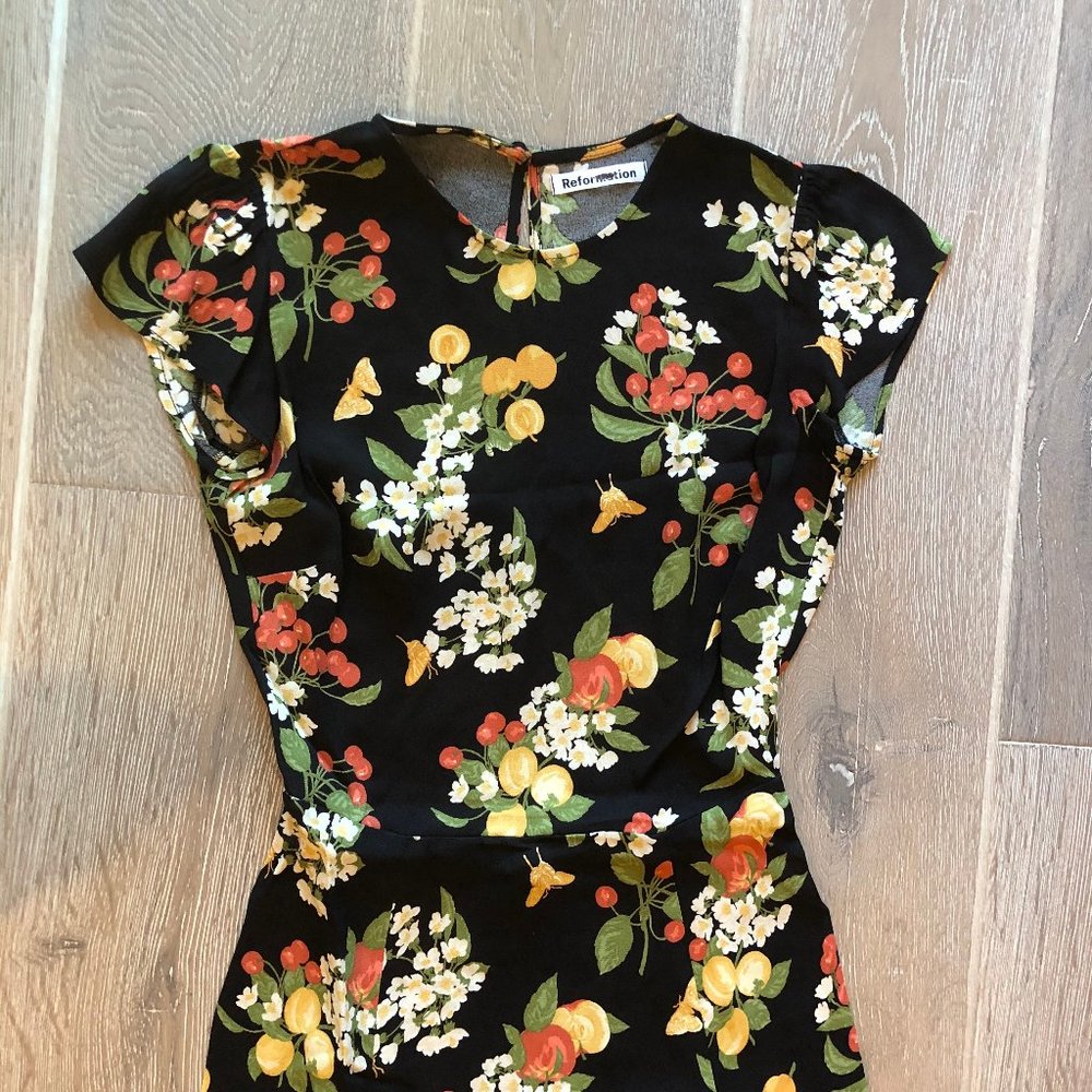 New In! Reformation Gavin Dress in Summer - Picture 2 of 3